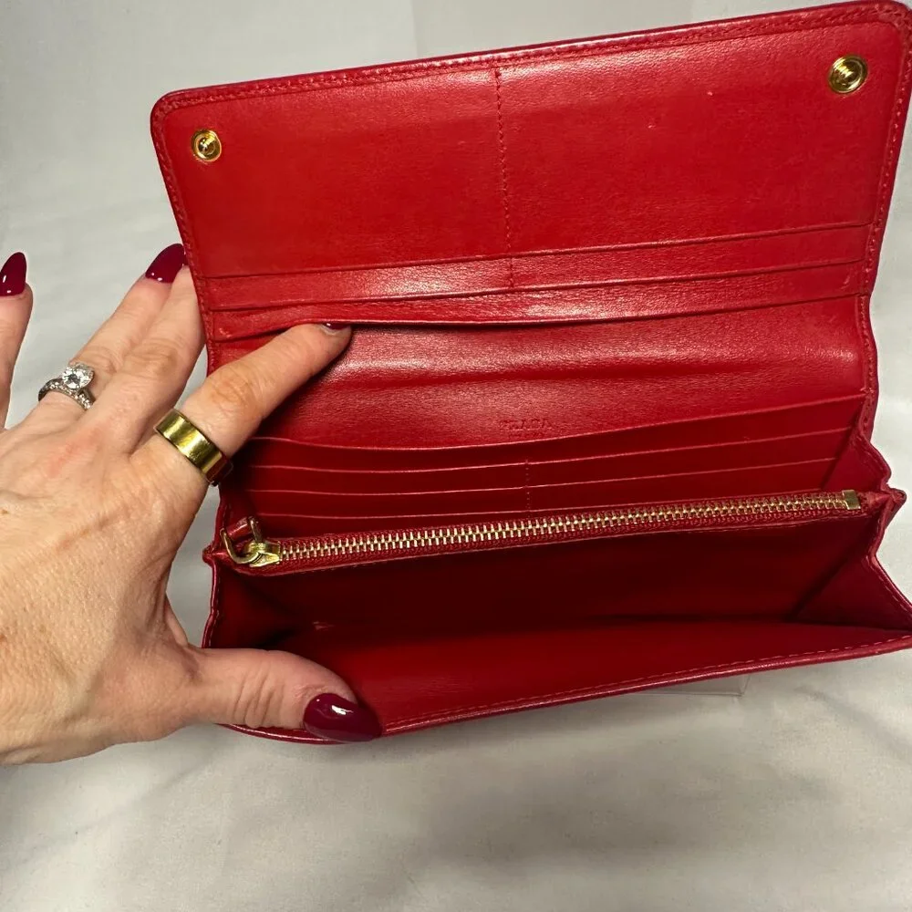 Prada Red Quilted Nylon Flap Wallet Gold Logo - Picture 5 of 8